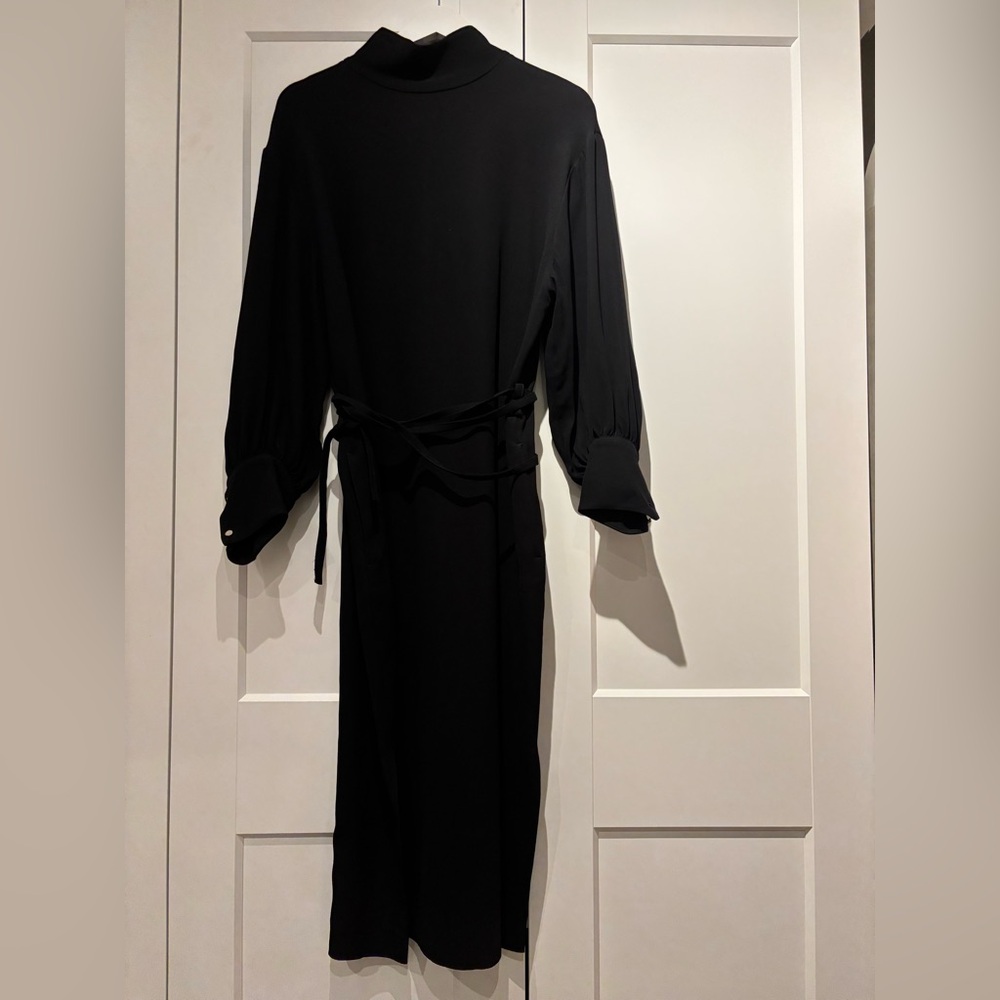 Banana Republic Classic Black Long Sleeve midi Dress size large